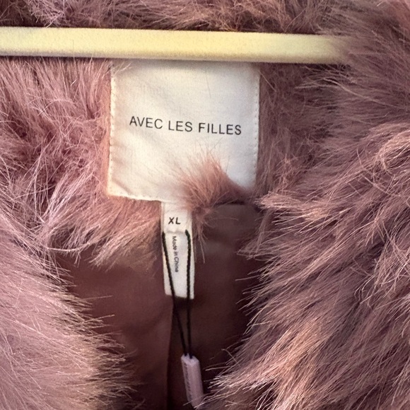 Avec les filles faux fur vest - Picture 3 of 5